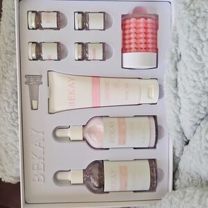 8-Piece K Beauty Sakura Skin Care Set Eye Gel Toner Serum Cleanser